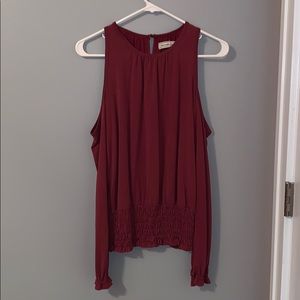 Abercrombie shoulder cut out top!